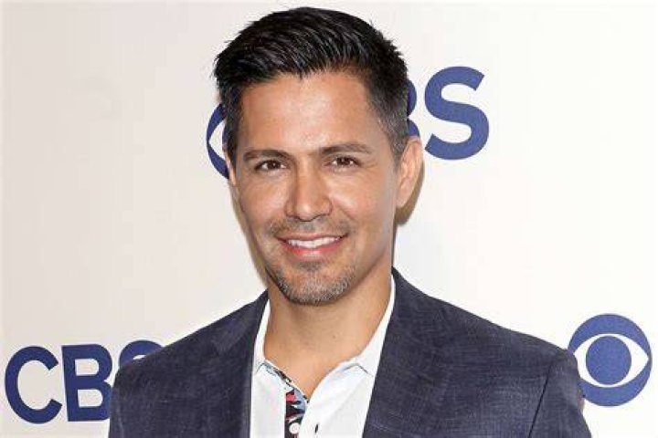Alejandro Hernandez Height, Weight, Net Worth, Age, Birthday, Wikipedia, Who, Instagram, Biography