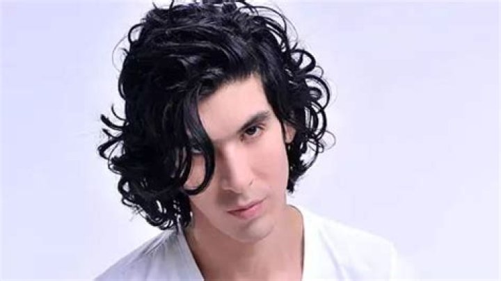 Andres Cuervo Height, Weight, Net Worth, Age, Birthday, Wikipedia, Who, Nationality, Biography