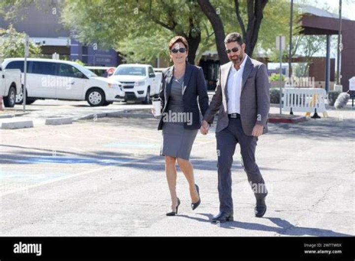 
Arizona Governor Candidate Kari Lake Husband Jeff Halperin Is A Energy Company MD- More About Her Family 