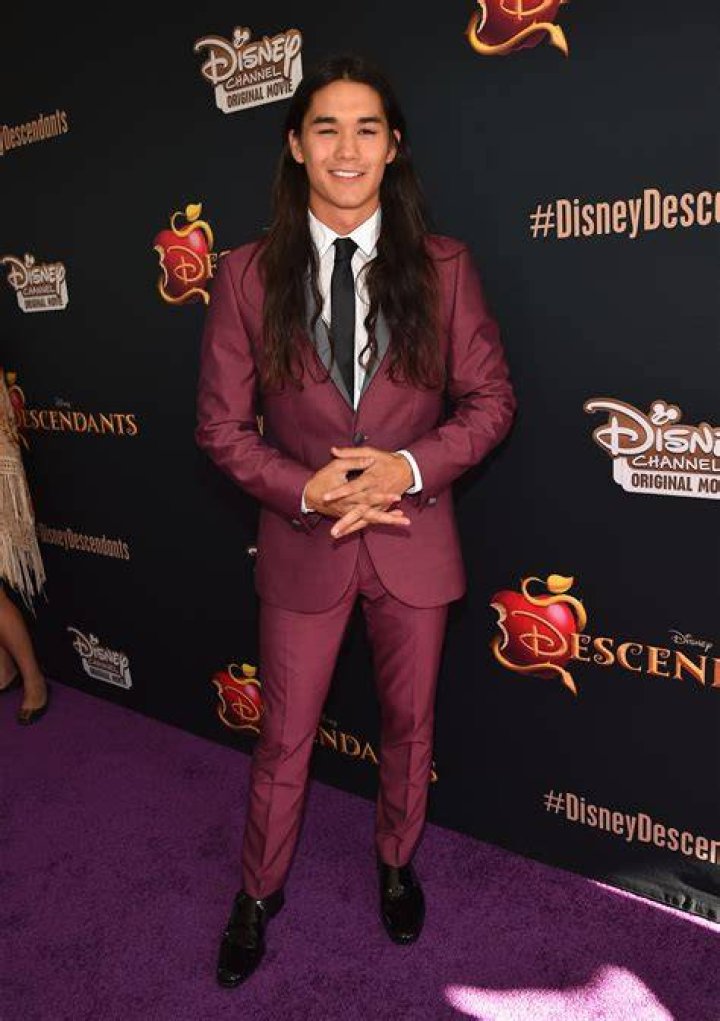 Booboo Stewart Height, Weight, Net Worth, Age, Wiki, Who, Instagram, Biography