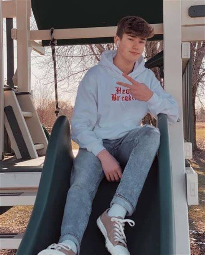 Brandon Butler Height, Weight, Net Worth, Age, Wiki, Who, Instagram, Biography