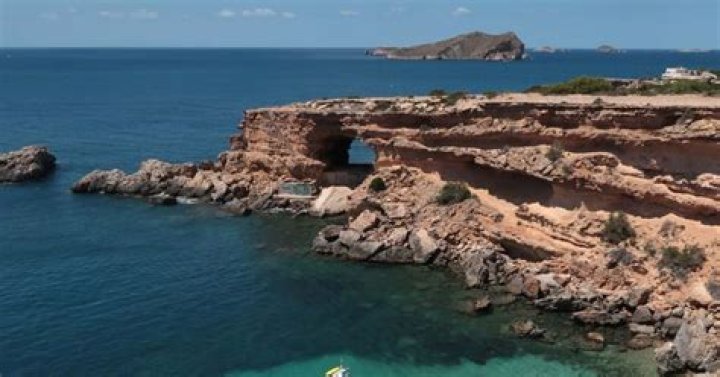 
California man, 26, dies after 40ft horror fall from cliff while on vacation with girlfriend 