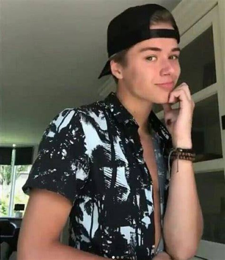 
Callum Markie Height, Weight, Net Worth, Age, Birthday, Wikipedia, Who, Instagram, Biography 