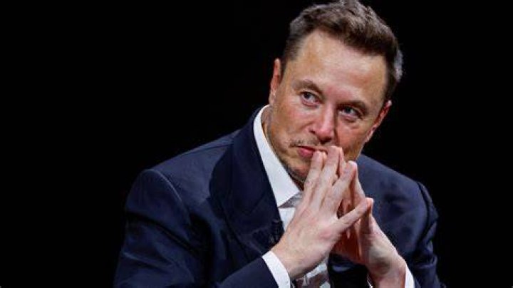 
Elon Musk ‘Not Super Worried’ as Twitter Offices Close, Employees Leave and Users Panic: ‘#RIPTwitter’ 