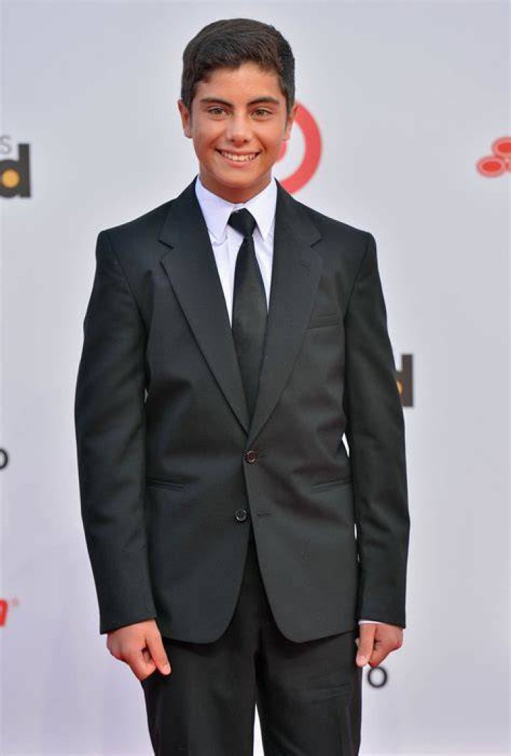 
Emilio Pruneda Height, Weight, Net Worth, Age, Birthday, Wikipedia, Who, Nationality, Biography 