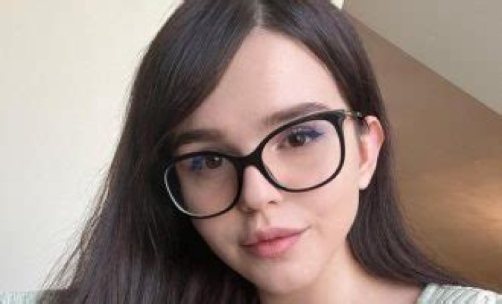 Es Lain (Esther Lain) Height, Weight, Net Worth, Age, Birthday, Wikipedia, Who, Instagram, Biography