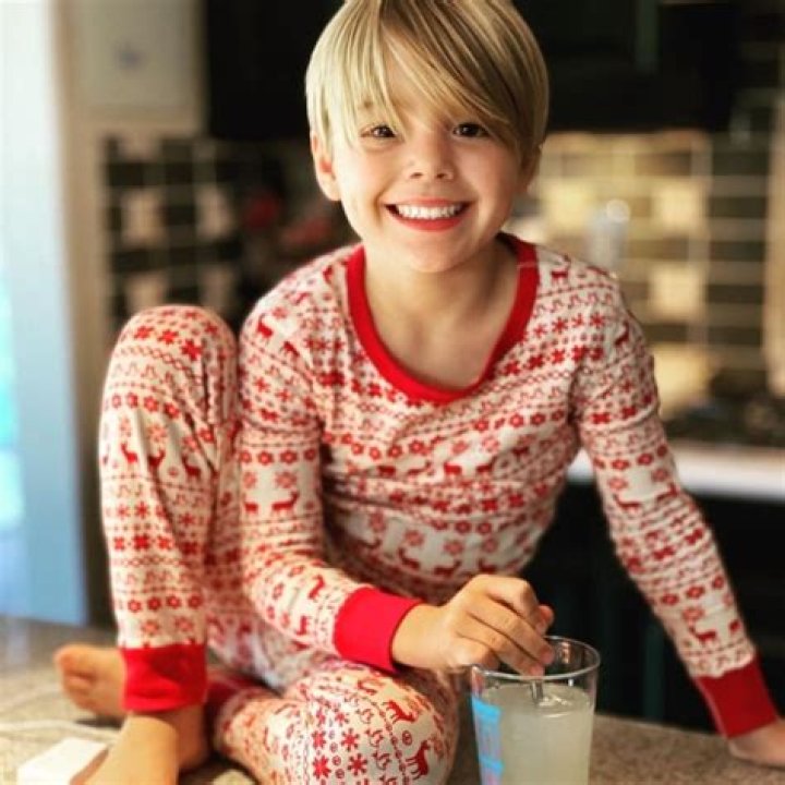 
Fox Messitt Height, Weight, Net Worth, Age, Birthday, Wikipedia, Who, Nationality, Biography 