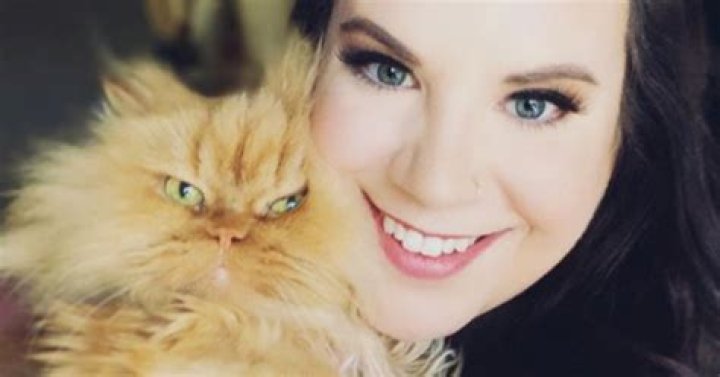 Here’s a Shocking Health Update on Whitney Way Thore’s Cat — Henchi