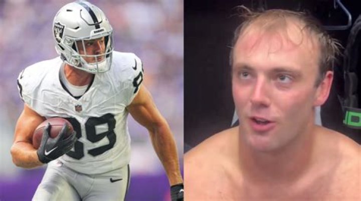 
Hunter Renfrow Height, Weight, Net Worth, Age, Birthday, Wikipedia, Who, Nationality, Biography 