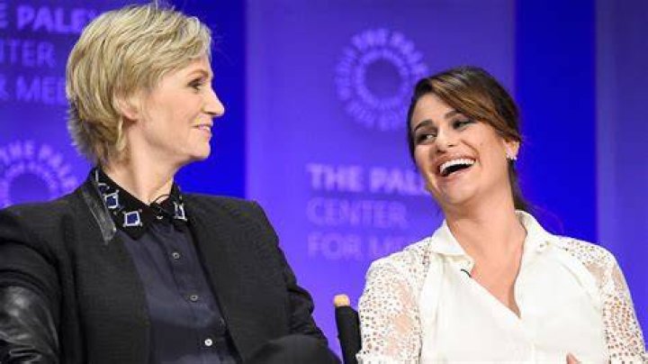 
Jane Lynch Raves Over Lea Michele in ‘Funny Girl’ 