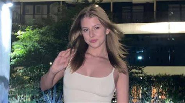 Josephine Becker Height, Weight, Net Worth, Age, Birthday, Wikipedia, Who, Instagram, Biography