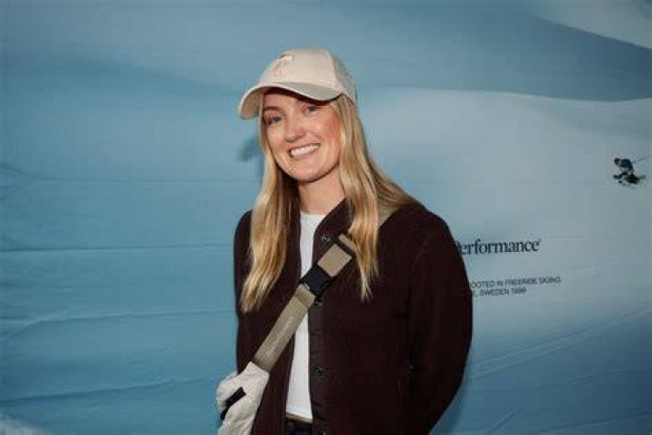 
Justine Dufour-Lapointe Height, Weight, Net Worth, Age, Birthday, Wikipedia, Who, Nationality, Biography 