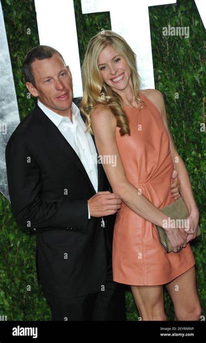 
Lance Armstrong Got Married To His Long-Time Girlfriend Anna Hansen 