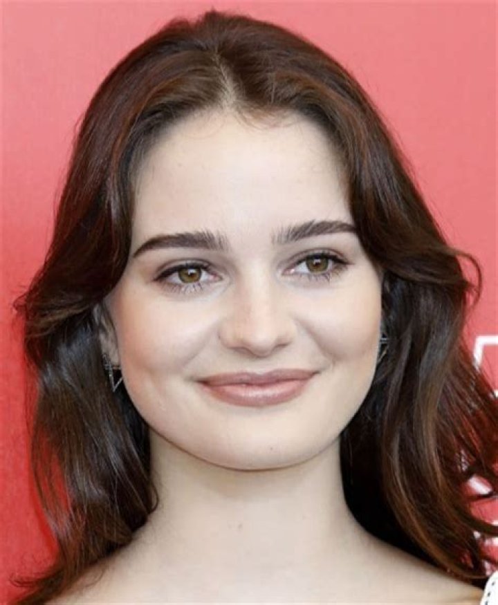 Mackenzie Gray Height, Weight, Net Worth, Age, Birthday, Wikipedia, Who, Nationality, Biography