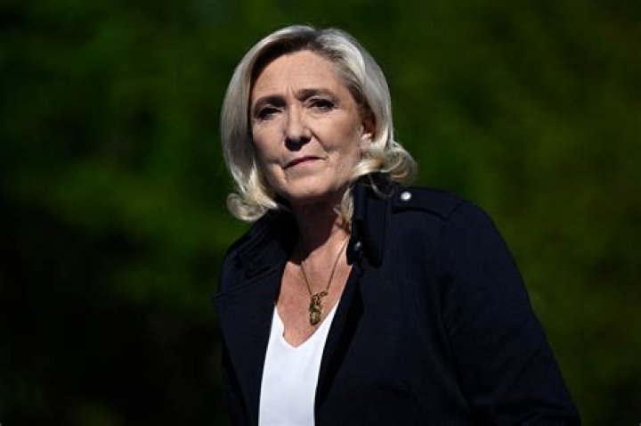 
Marine Le Pen Height, Weight, Net Worth, Age, Birthday, Wikipedia, Who, Nationality, Biography 