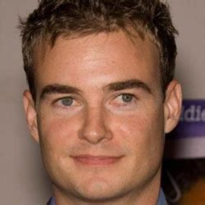 Robin Dunne Height, Weight, Net Worth, Age, Birthday, Wikipedia, Who, Nationality, Biography