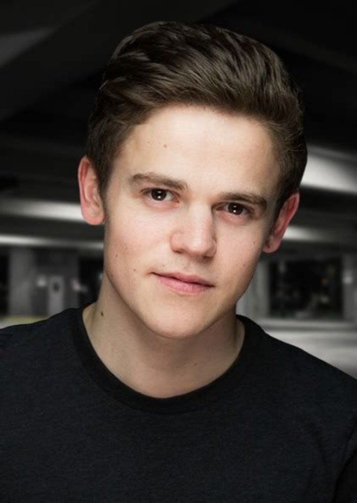Sam Clemmett Height, Weight, Net Worth, Age, Birthday, Wikipedia, Who, Nationality, Biography
