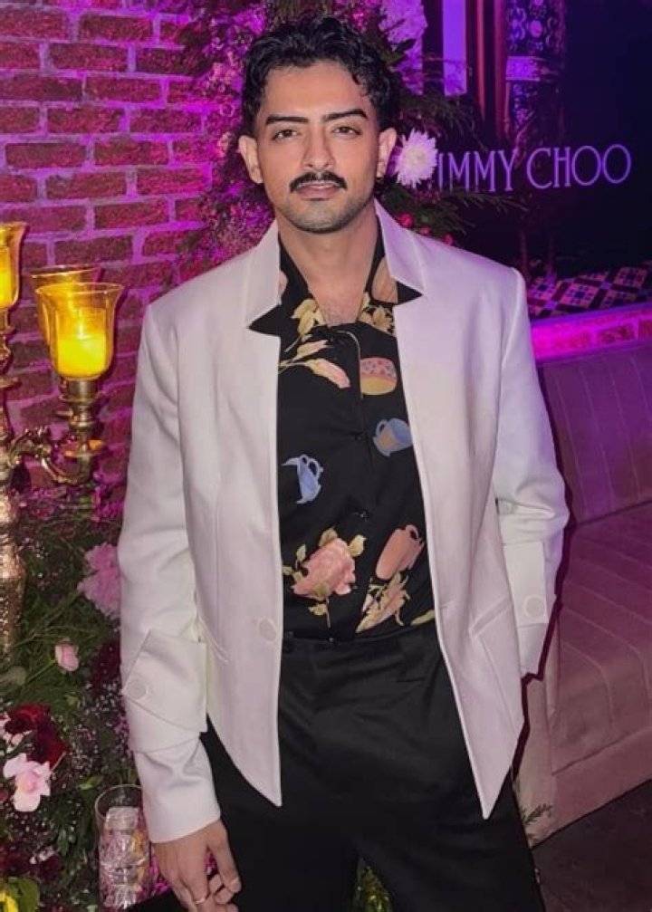 
Sanket Mehta Height, Weight, Net Worth, Age, Birthday, Wikipedia, Who, Nationality, Biography 