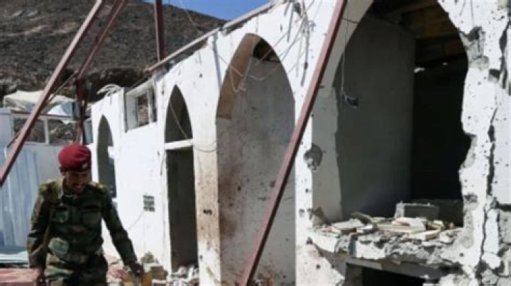 
Senior Yemeni military officers survive Houthi missile attack 