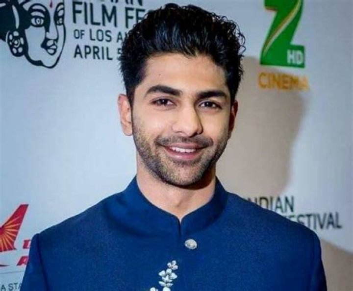 Taaha Shah Height, Weight, Net Worth, Age, Birthday, Wikipedia, Who, Instagram, Biography