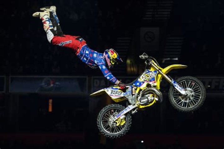 Travis Pastrana Height, Weight, Net Worth, Age, Birthday, Wikipedia, Who, Nationality, Biography