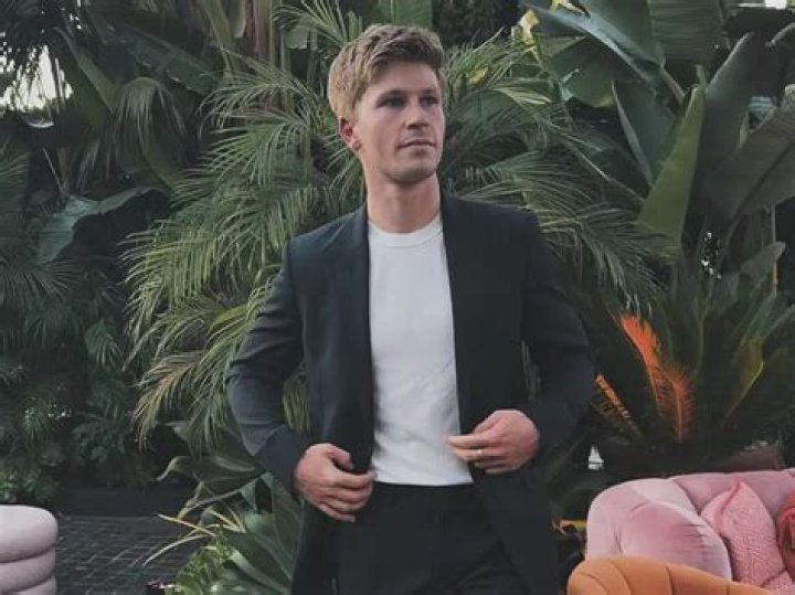 
Trenton Irwin Height, Weight, Net Worth, Age, Birthday, Wikipedia, Who, Instagram, Biography 