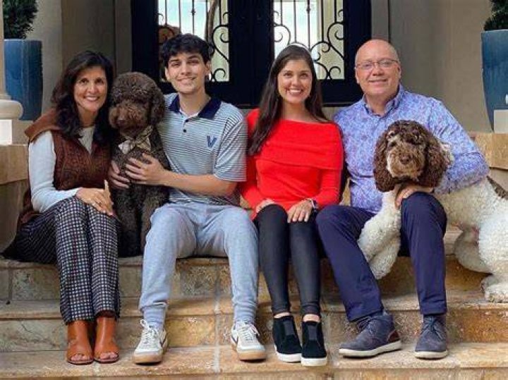 
Where Are Jade Bender Parents From? Ethnicity And Family Of The Actress 