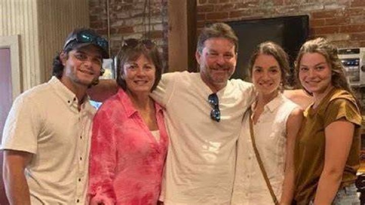 
Who Is Andrew Benintendi Girlfriend Becca Schame? Meet The Yankees Outfielder Parents And Family 