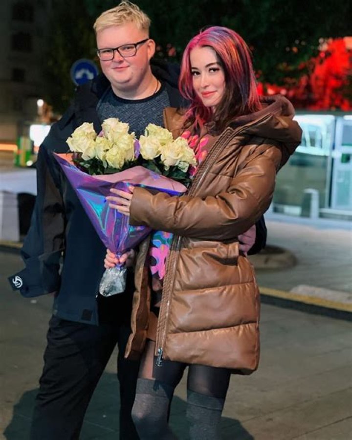 
Who Is Angelica Liqueen Yezieva? Boombl4 Wife Blackmails Him With Drugs Video 