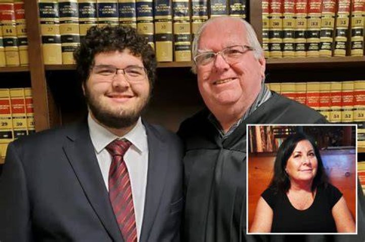 Who Is Mary Margaret Husband J. Michael Farren? Does The Attorney Have Any Daughter?