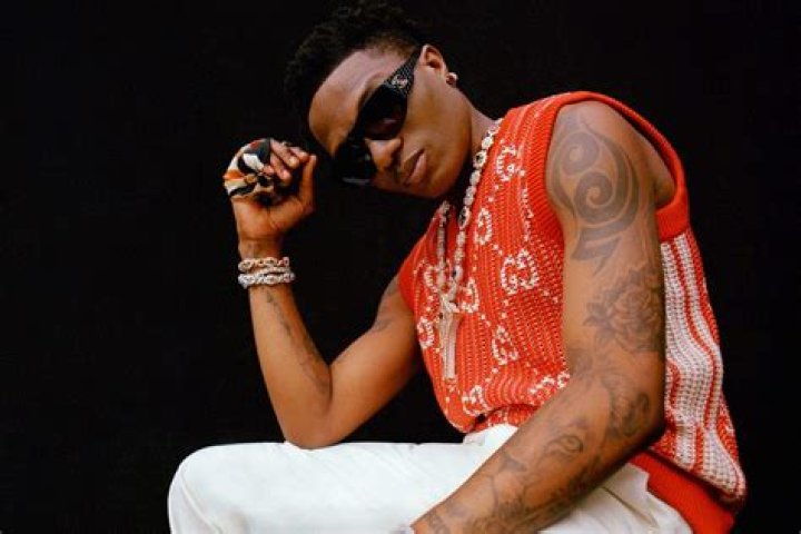 
Wizkid Height, Weight, Net Worth, Age, Birthday, Wikipedia, Who, Nationality, Biography 